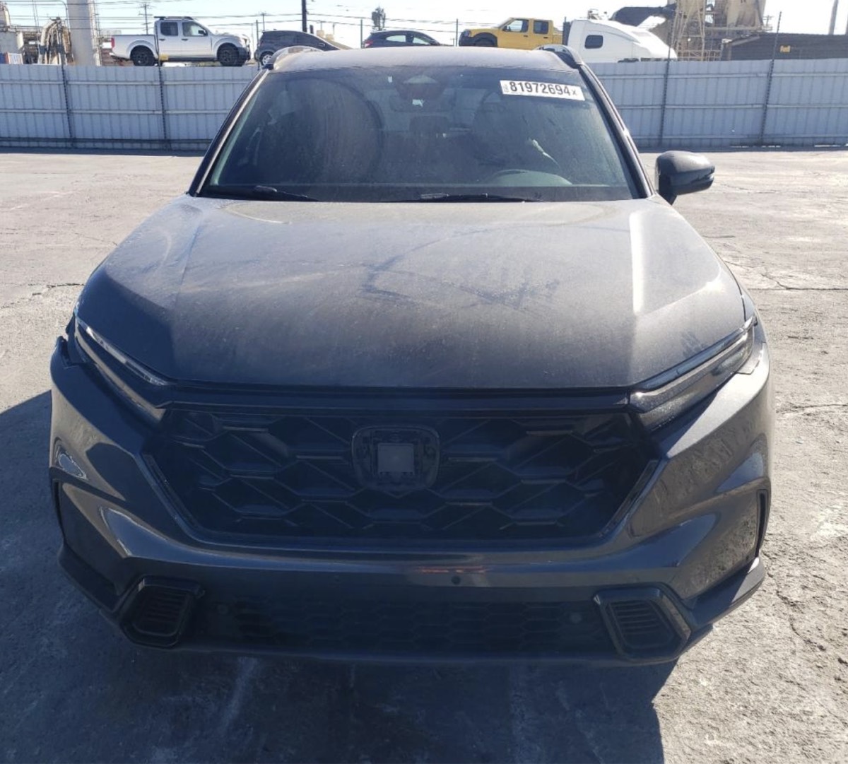 Stan przed naprawą – przód bez uszkodzeń