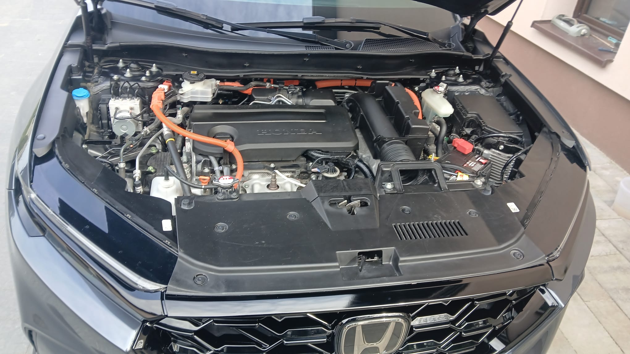Honda CR-V Hybrid – komora silnika
