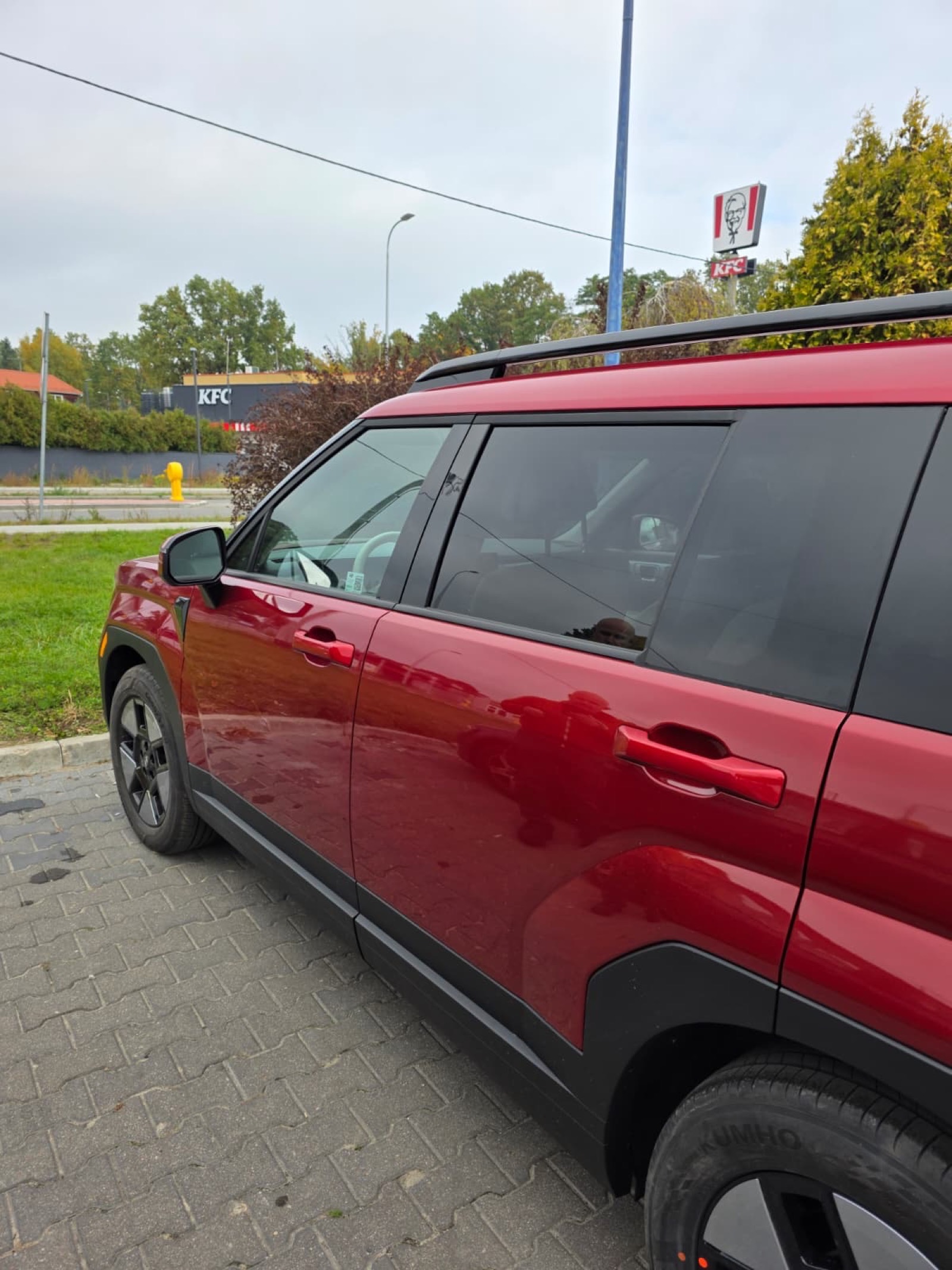 Pełny profil Hyundai Santa Fe